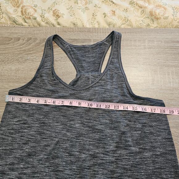 Lululemon Essential Tank Women’s Size 8 Gray Athletic Top - Picture 3 of 5